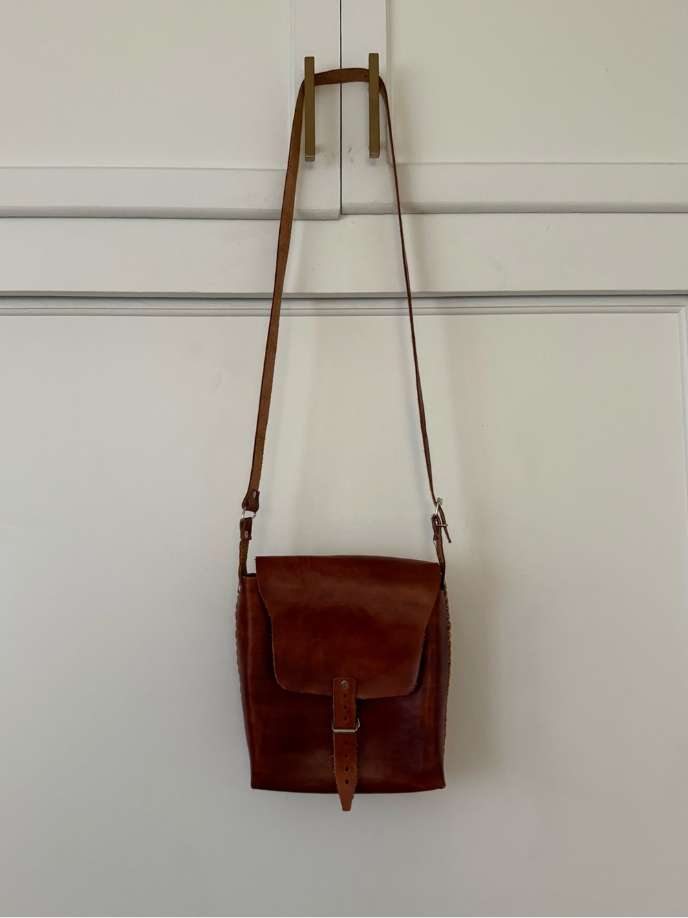 Classic Brown Leather Crossbody Bag - Real leather
